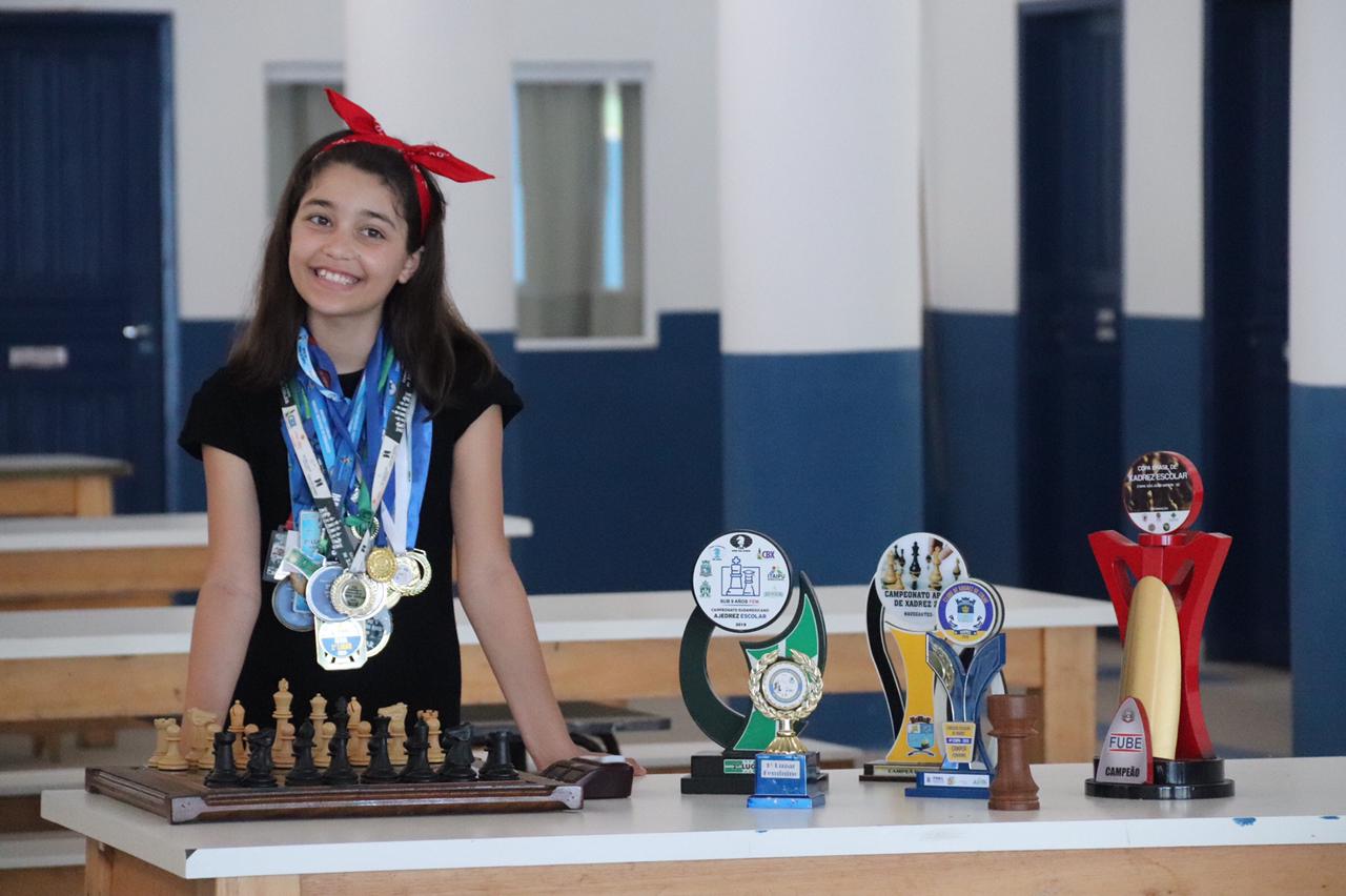 Mariana chega em terceiro no Floripa Chess Open e carimba passaporte para o  Pan-americano de Xadrez Escolar - Penha Online - Notícias de Penha (SC),  Balneário Piçarras, Barra Velha, Navegantes e região