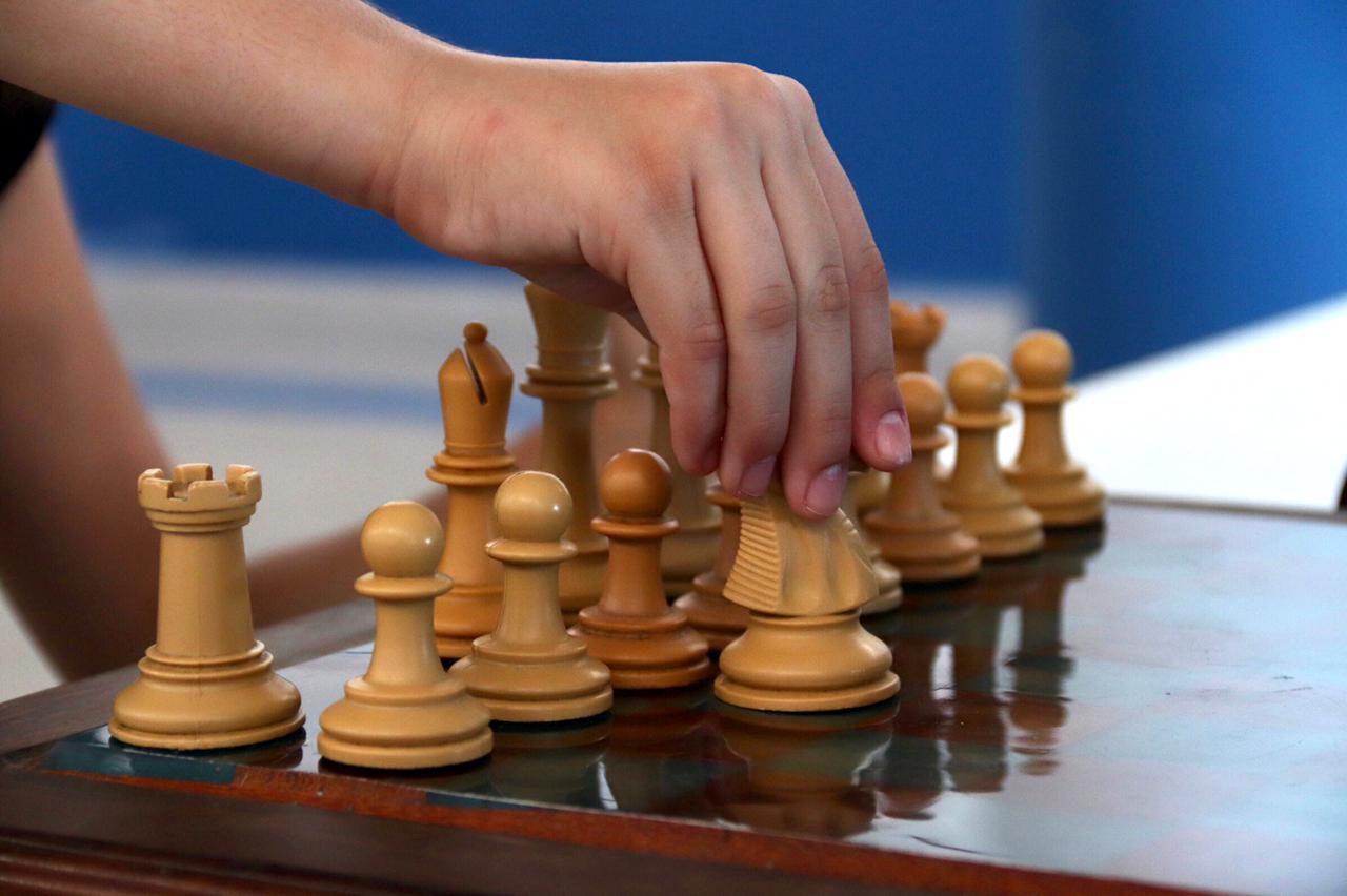 Ajude o time Jundiaí a jogar o Floripa Chess Open